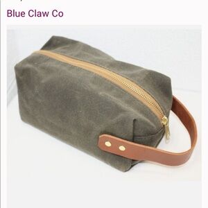 Blue claw mens toiletry bag